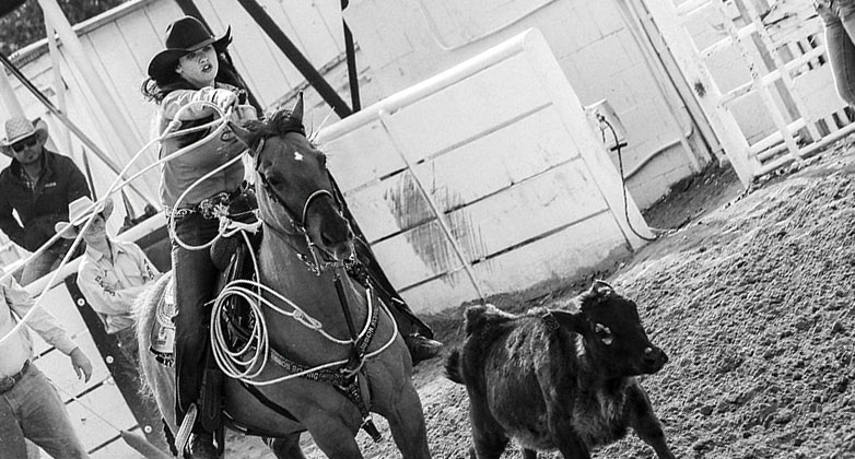 Calf_Roping_Cowgirl_(16192298446).jpg